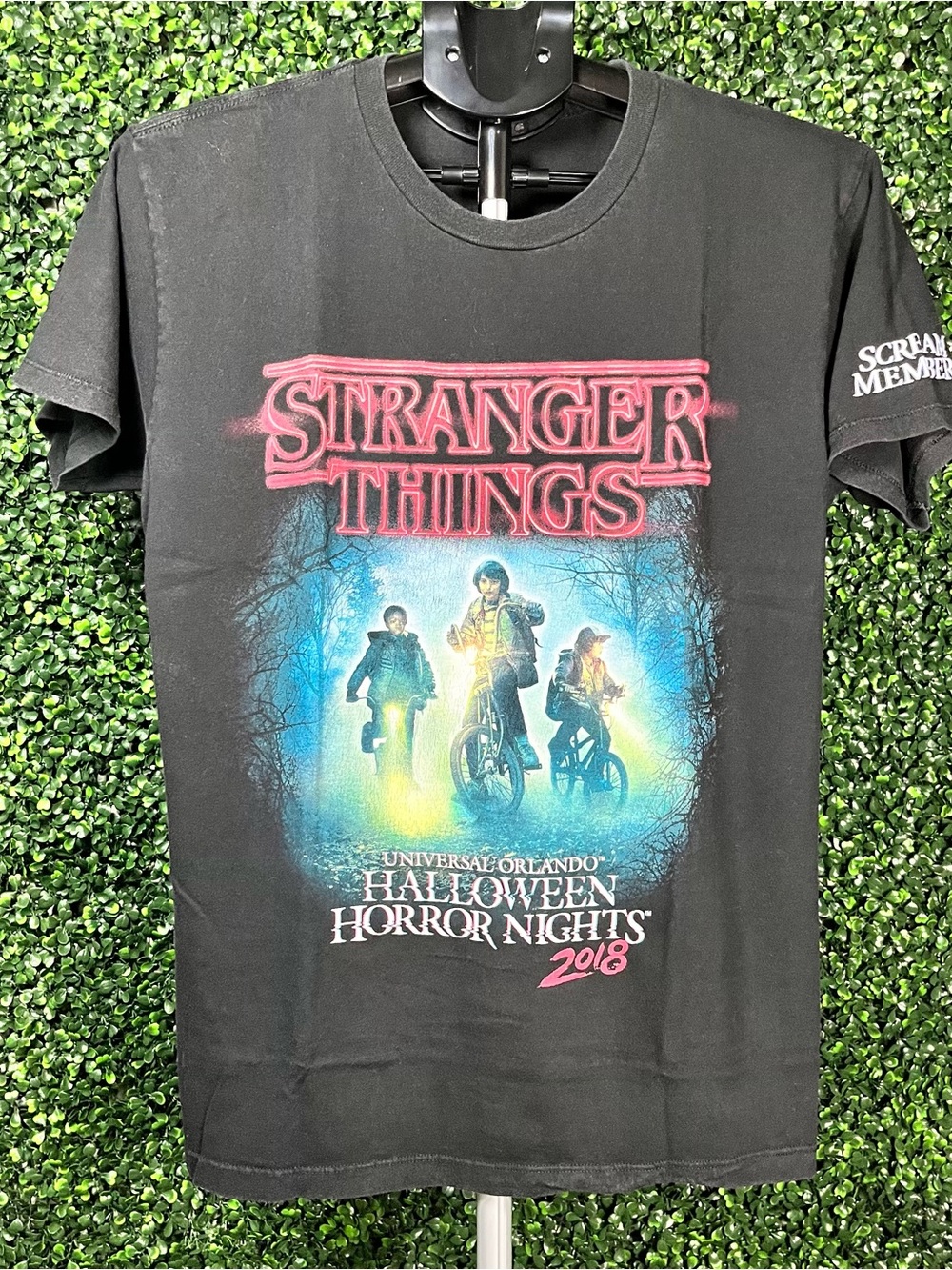 2018 HALLOWEEN HORROR NIGHTS STRANGER THINGS TEE